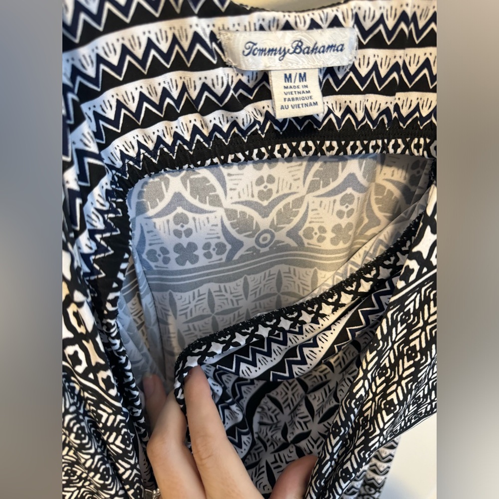 Tommy Bahama dress - Picture 3 of 5
